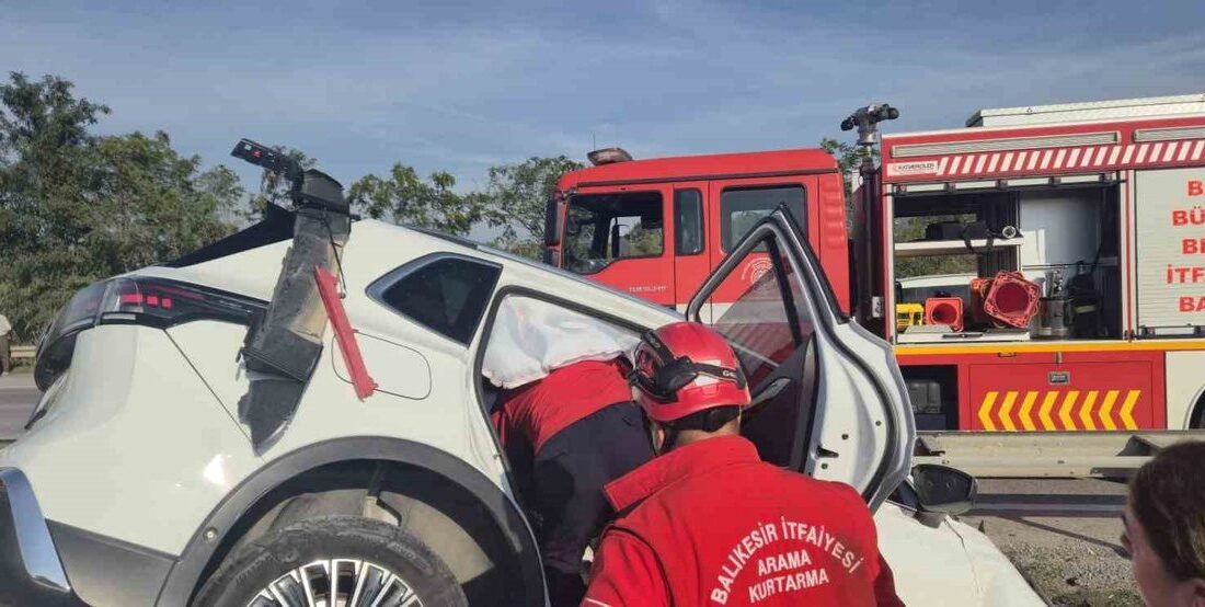 Susurluk'ta meydana gelen trafik kazasında iki kişi yaralanmıştır. Olayla ilgili