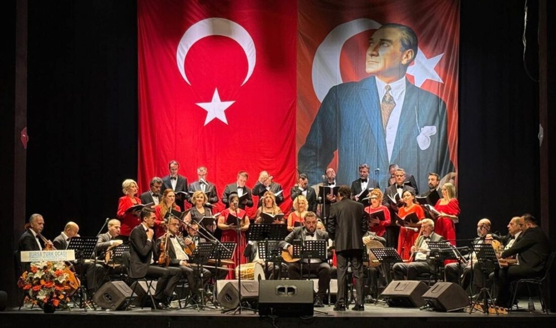 Tayyare Kültür Merkezi’nde düzenlenen Cumhuriyet Konseri’nde, Cumhuriyet coşkusu müzikle buluşuyor.
