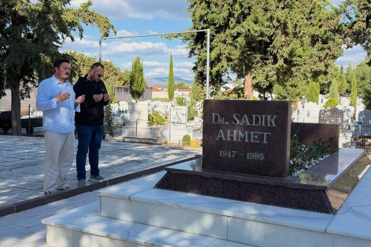 Yunanistan’da Türklerin hak mücadelesini inceleyen bu içerik, tarihi ve güncel